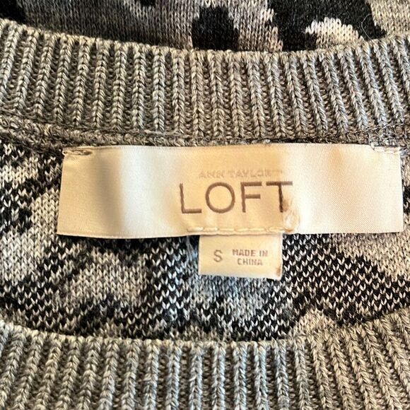 Ann Taylor LOFT Gray Leopard Animal Print Sweater Dress Wool Blend Small - Picture 4 of 5